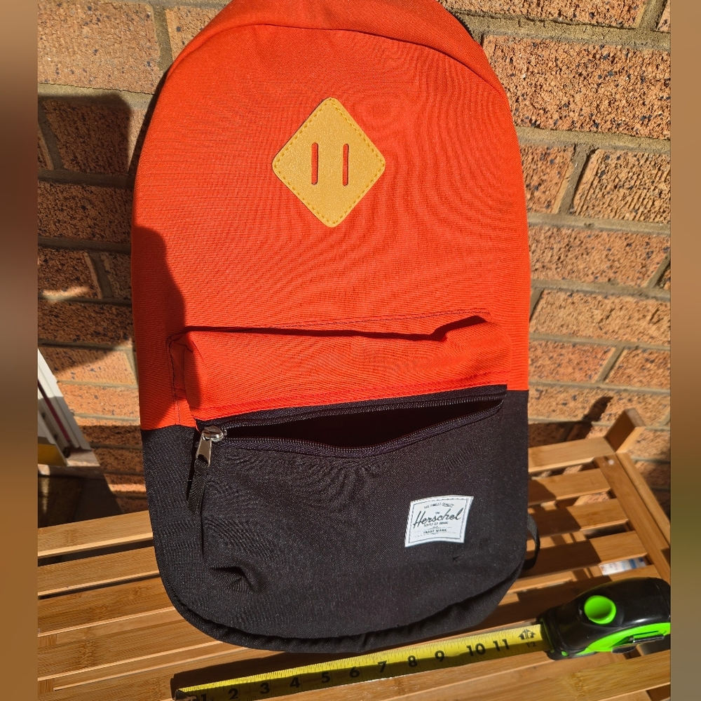 🍊 Herschel Heritage Backpack in Tiger Orange & Black 🍊 - Picture 4 of 7
